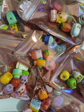Shopkins Mystery Bag